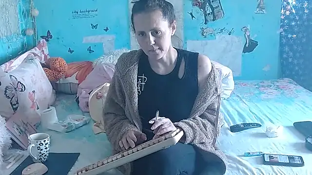 brighteyes77's Webcam Show