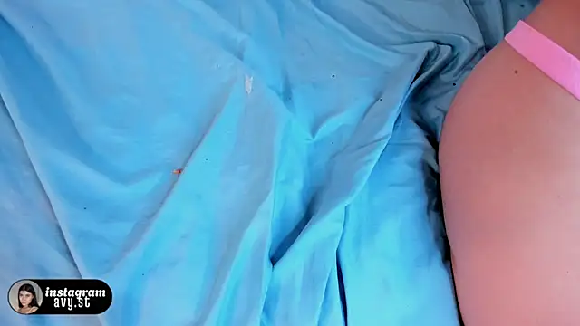 avy_st লাইভ XXX চ্যাট