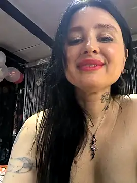 Chat XXX Live KikiXRed