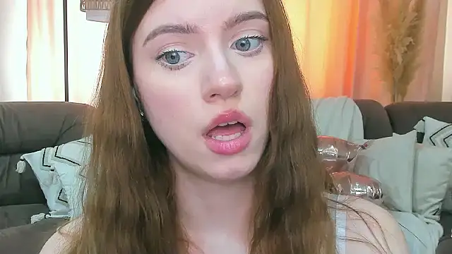 Erica_Kiss: онлайн-секс-чат