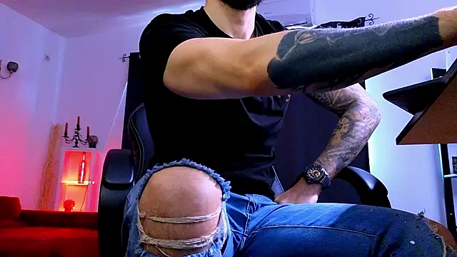 MightyAaron66 Webcamshow