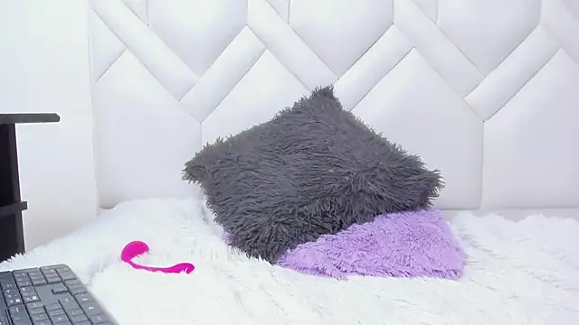 LindaHooker: διαδικτυακό σόου στην κάμερα