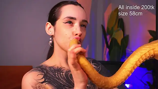 EvaCanton's Live XXX Chat