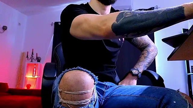 MightyAaron66 – webcam-show