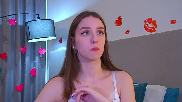 AliceAtkins live XXX chat