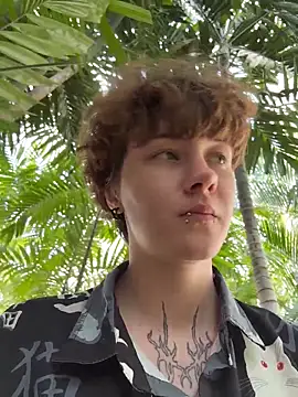 IceMur live XXX chat