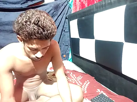 Chat XXX en directo de Mia_Rogger