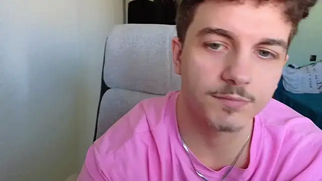 Remy_Miles 即時 XXX 聊天