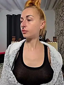 kylie_blck 在線直播表演