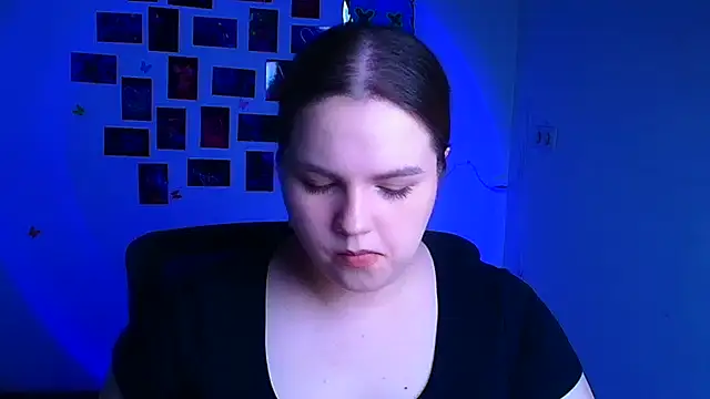 Kitty_Mia_Kitty Chat XXX in diretta