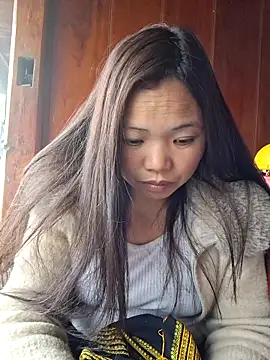 miomio-12's Live XXX Chat