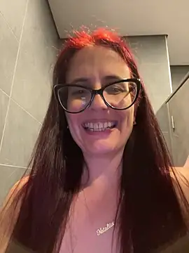 Chatroom XXX en direct de NataKitten