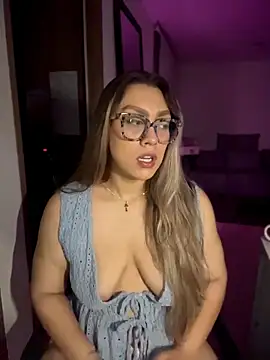 Im_sophiie's Live XXX Chat