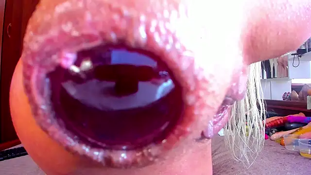 NikkaHOTx: απευθείας συνομιλία ΧΧΧ