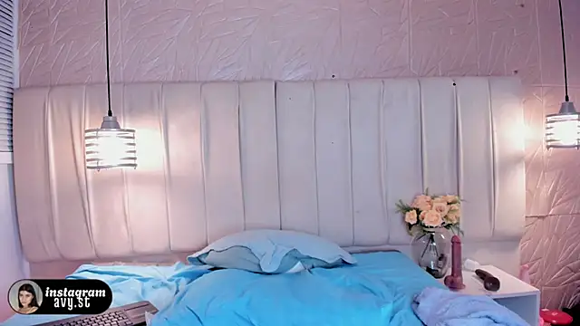 avy_st Adlı Modelin Canlı XXX Sohbeti