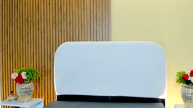 Chat +18 de CristalMayson ao vivo