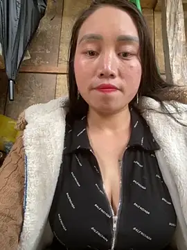 chipp-bong Adlı Modelin Canlı XXX Sohbeti