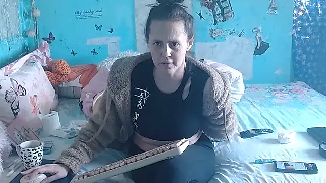 brighteyes77 Live XXX-chat