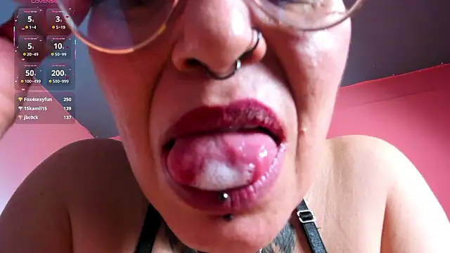 MATURE_HARDCORE's Live XXX Chat