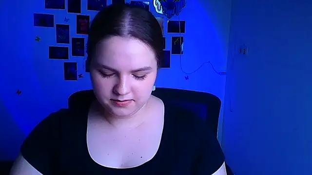 Kitty_Mia_Kitty Chat XXX in diretta