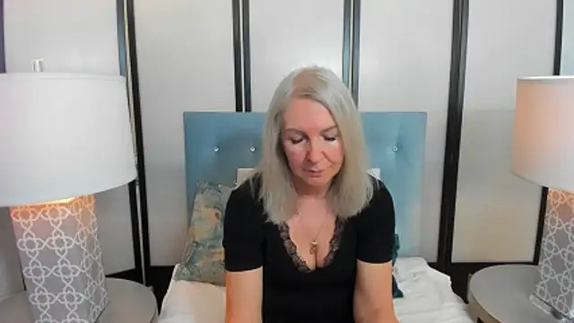 EricaTop's Live XXX Chat