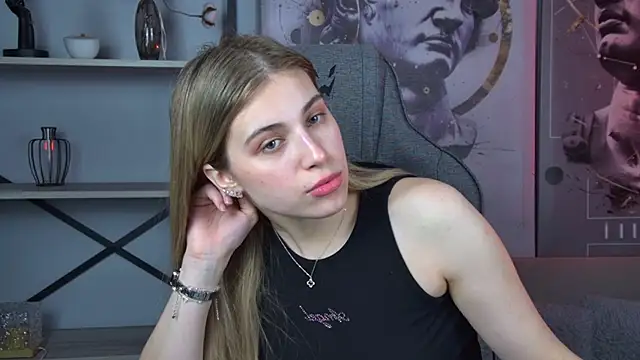 EllieCutes live XXX chat