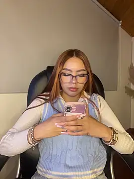 Karina16_pink Live XXX-chat