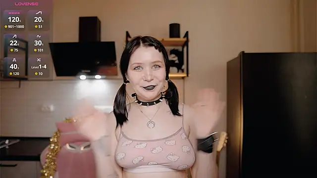 Nickari Live XXX-Chat