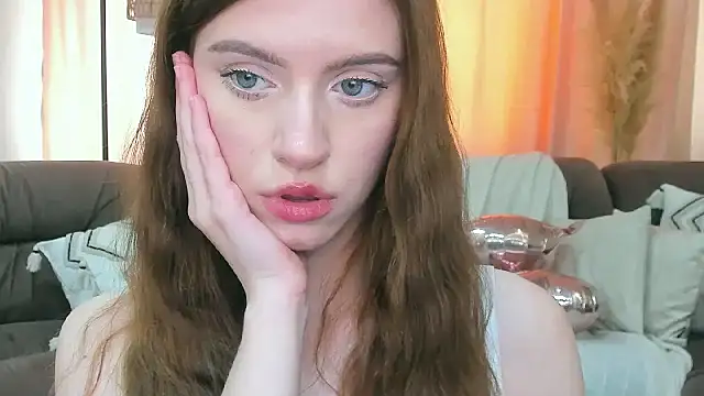 Erica_Kiss 即時 XXX 聊天