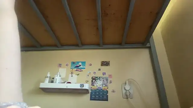 AquilineOrites Chat XXX in diretta