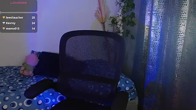 Chat +18 de Scarlett_Laurent ao vivo