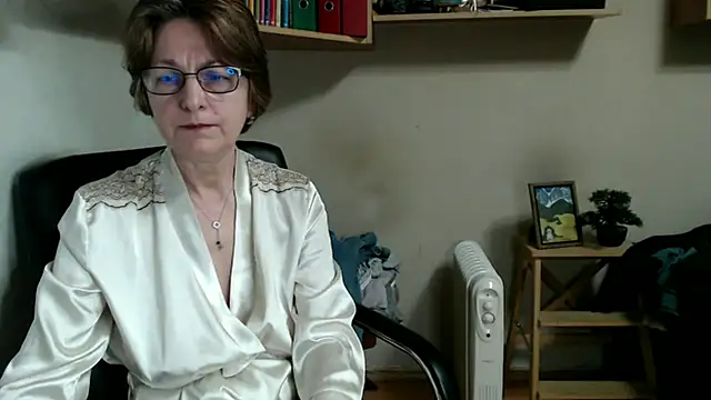 katemodel Adlı Modelin Canlı XXX Sohbeti