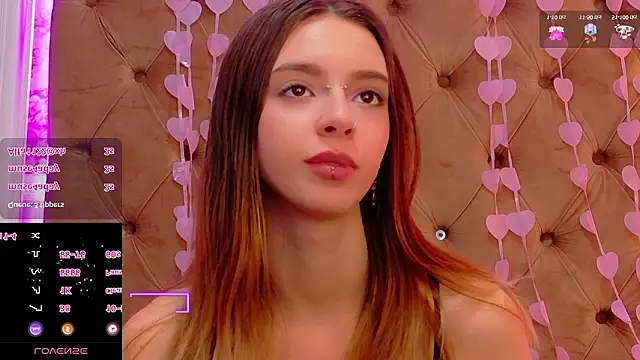 CoraVexのライブXXXチャット