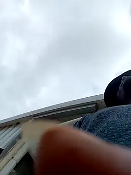 Pokazy przed kamerką – dicksa650