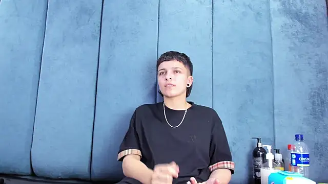 Megan_Thompson_: απευθείας συνομιλία ΧΧΧ