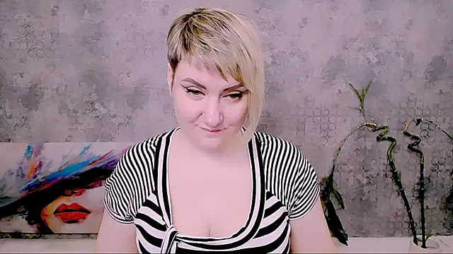 Онлайн чат XXX Djullia