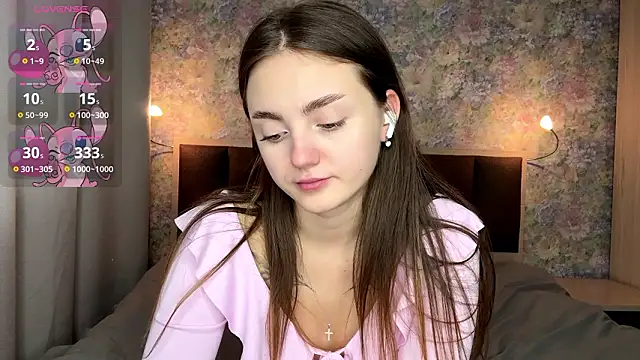 LoraDavi: онлайн-секс-чат