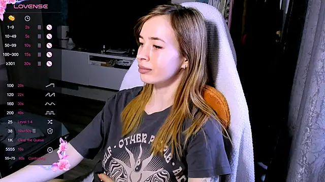 ZoyaMillのライブXXXチャット