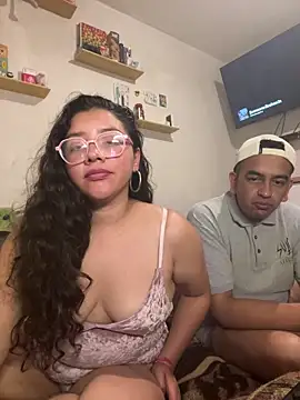 Chatroom XXX en direct de Vivi_Kvsh