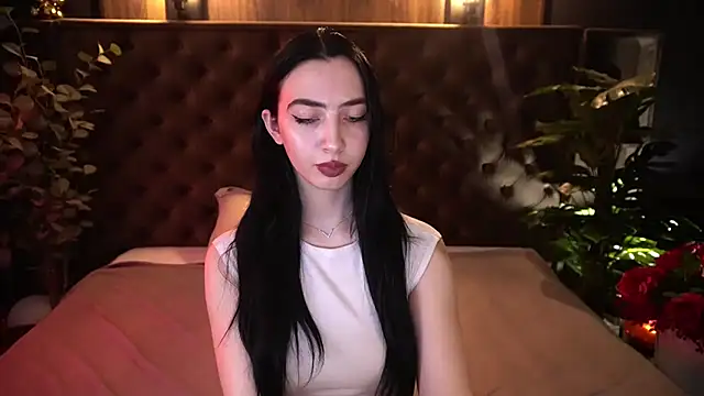 WildKittenX_'s Live XXX Chat