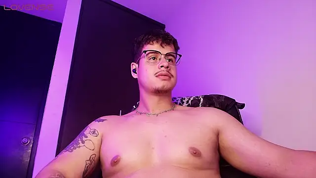 BjornSteel's Live XXX Chat