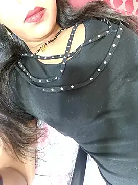 Sharmila-Singh: διαδικτυακό σόου στην κάμερα