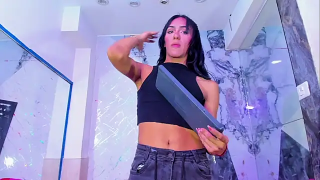 Isabella_stanford2 Show Webcam