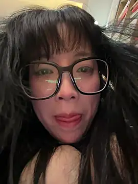 yourkeer 在線直播表演