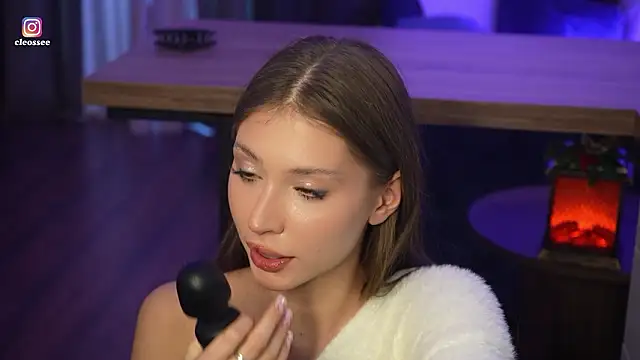 Chatroom XXX en direct de Cleose