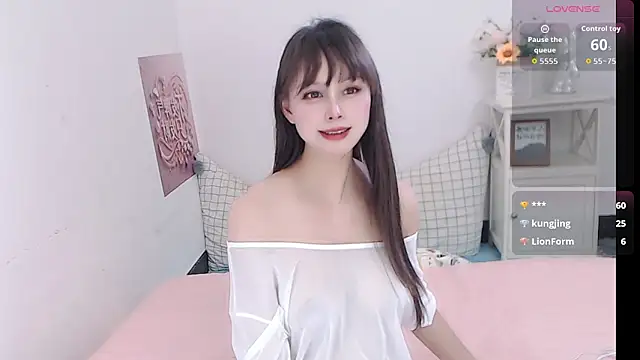 Živý XXX chat Luckmia333