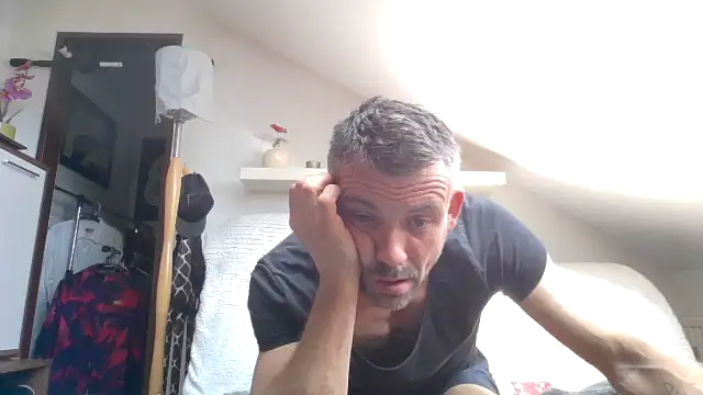 Cambitchboy's Live XXX Chat