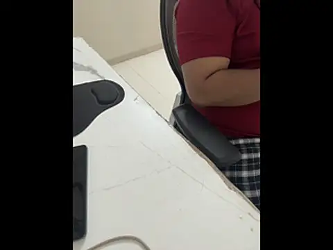 FlirtyxBoy Live XXX Chat