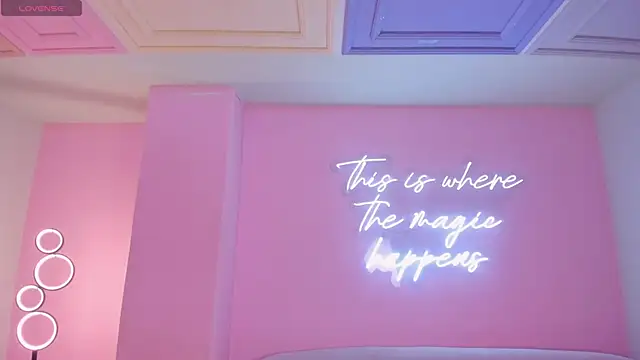 ValeriaRiveraXのライブXXXチャット