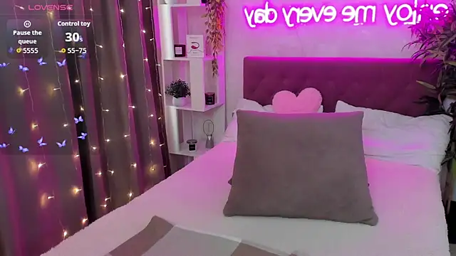 FeralPeachのライブXXXチャット